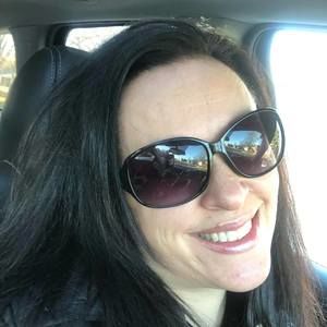 Meet your Posher, Stacy